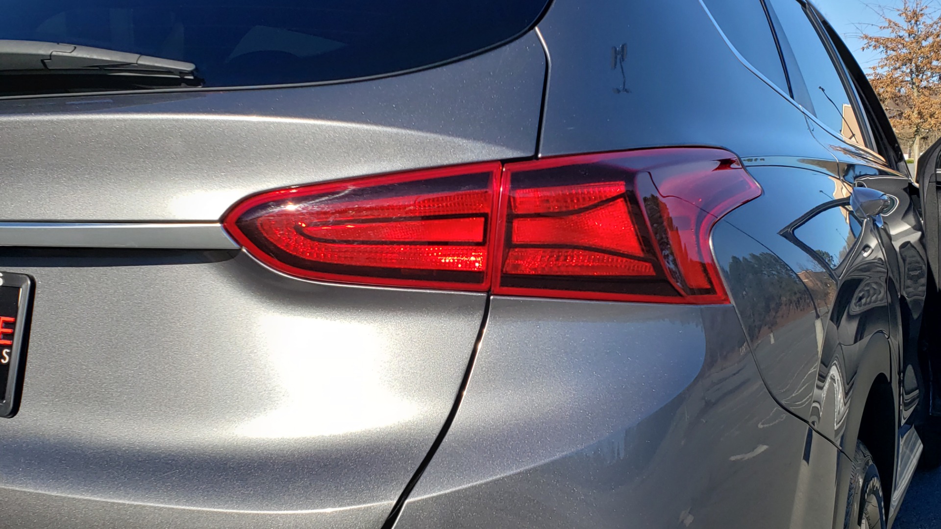 Used 2019 Hyundai SANTA FE SE / 2.4L 4-CYL / 8-SPD AUTO / BLIND SPOT / LANE KEEP ASSIST for sale Sold at Formula Imports in Charlotte NC 28227 33