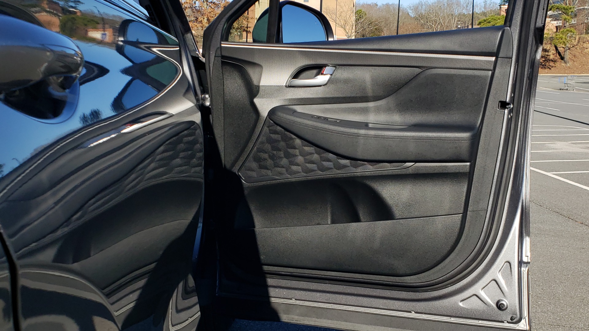 Used 2019 Hyundai SANTA FE SE / 2.4L 4-CYL / 8-SPD AUTO / BLIND SPOT / LANE KEEP ASSIST for sale Sold at Formula Imports in Charlotte NC 28227 61