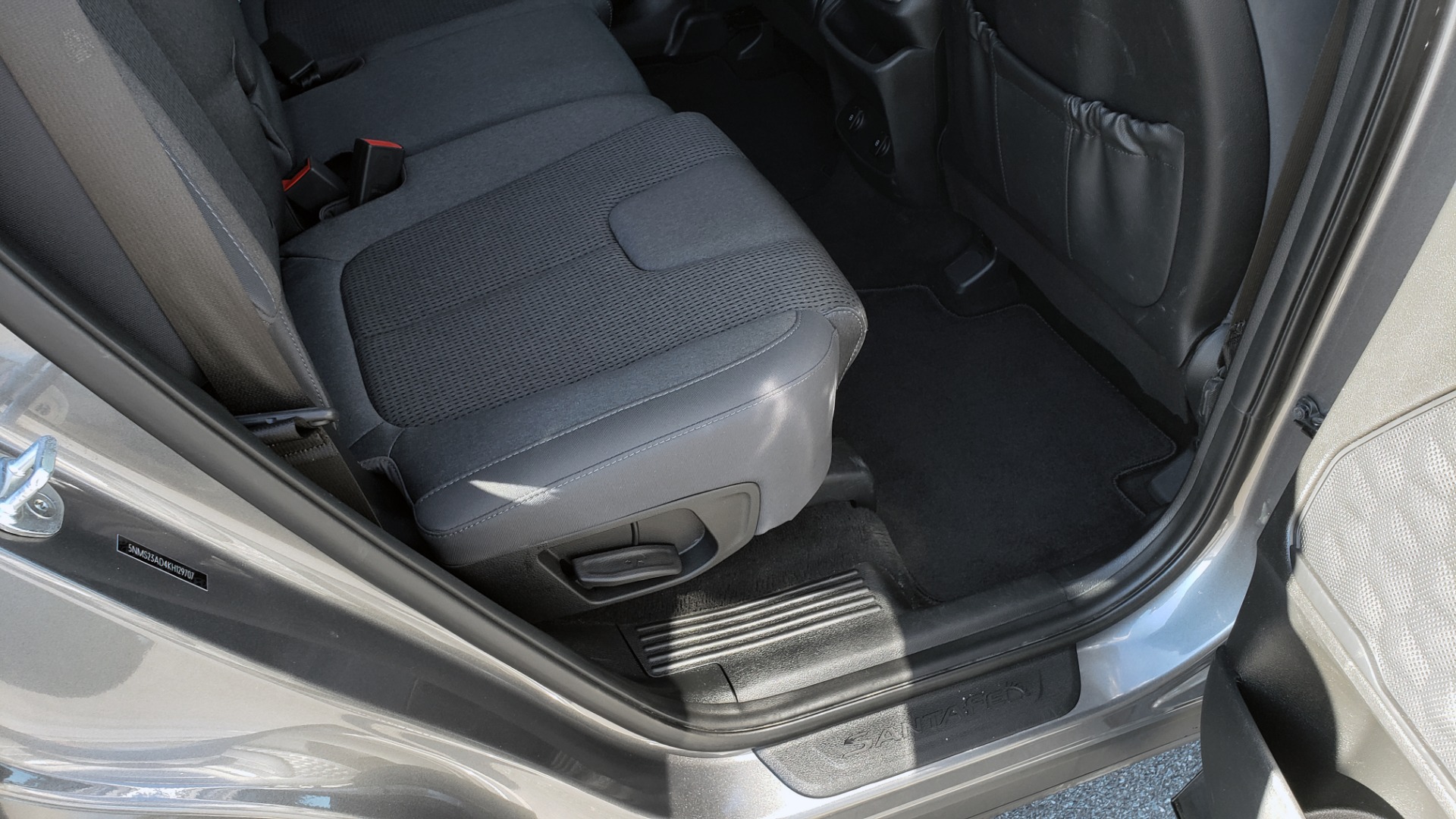 Used 2019 Hyundai SANTA FE SE / 2.4L 4-CYL / 8-SPD AUTO / BLIND SPOT / LANE KEEP ASSIST for sale Sold at Formula Imports in Charlotte NC 28227 69