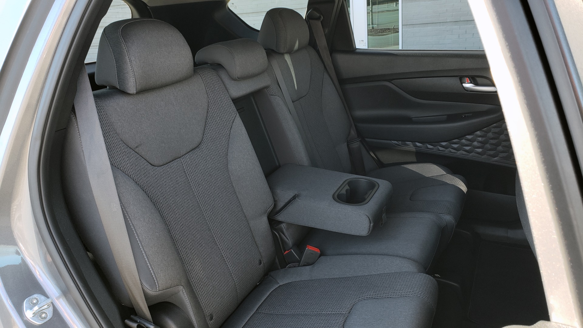 Used 2019 Hyundai SANTA FE SE / 2.4L 4-CYL / 8-SPD AUTO / BLIND SPOT / LANE KEEP ASSIST for sale Sold at Formula Imports in Charlotte NC 28227 70