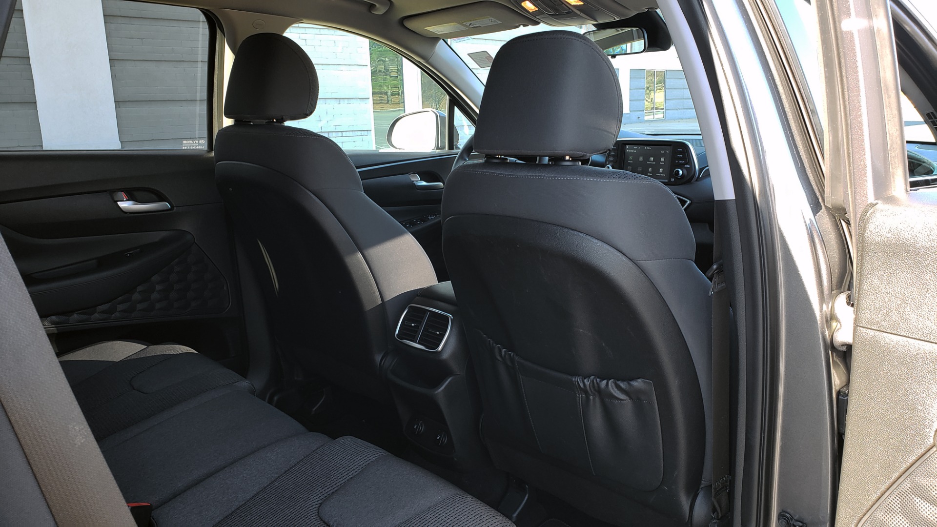 Used 2019 Hyundai SANTA FE SE / 2.4L 4-CYL / 8-SPD AUTO / BLIND SPOT / LANE KEEP ASSIST for sale Sold at Formula Imports in Charlotte NC 28227 72