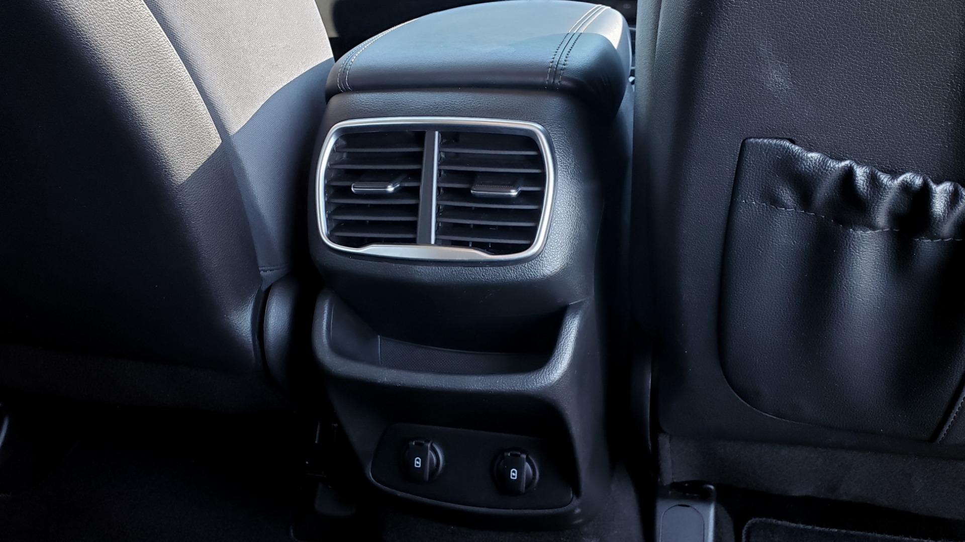 Used 2019 Hyundai SANTA FE SE / 2.4L 4-CYL / 8-SPD AUTO / BLIND SPOT / LANE KEEP ASSIST for sale Sold at Formula Imports in Charlotte NC 28227 74