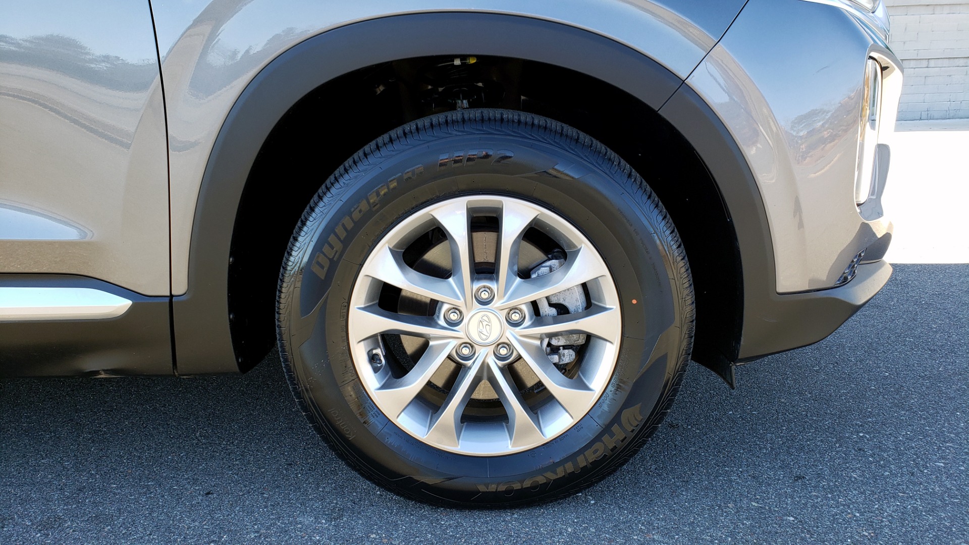 Used 2019 Hyundai SANTA FE SE / 2.4L 4-CYL / 8-SPD AUTO / BLIND SPOT / LANE KEEP ASSIST for sale Sold at Formula Imports in Charlotte NC 28227 80