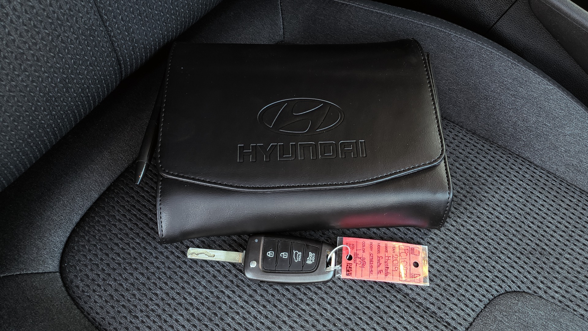 Used 2019 Hyundai SANTA FE SE / 2.4L 4-CYL / 8-SPD AUTO / BLIND SPOT / LANE KEEP ASSIST for sale Sold at Formula Imports in Charlotte NC 28227 87