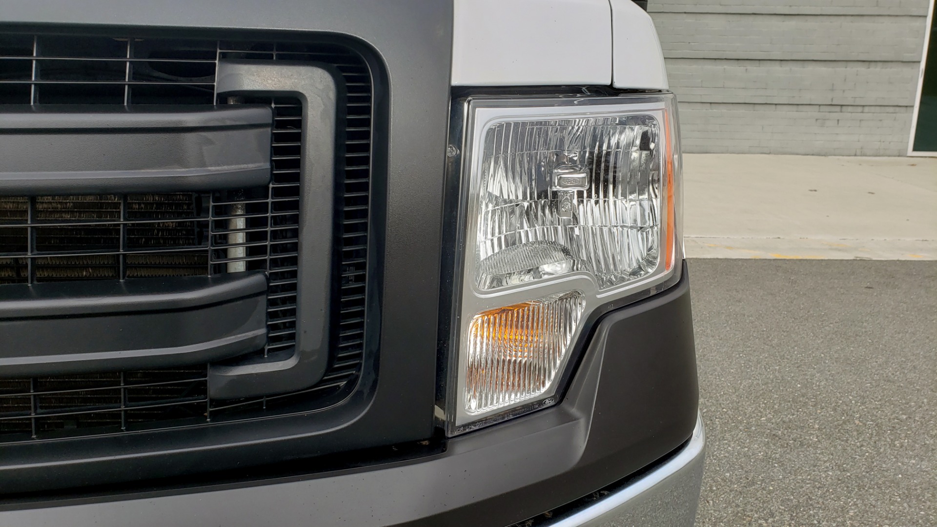 Used 2014 Ford F-150 XL / 2WD / V6 / AUTO / LONG BED / 145IN WB / WORK TRUCK for sale Sold at Formula Imports in Charlotte NC 28227 16