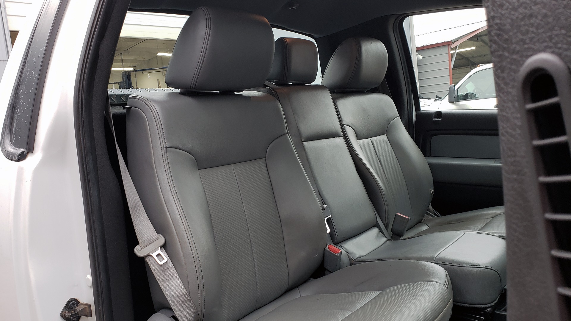 Used 2014 Ford F-150 XL / 2WD / V6 / AUTO / LONG BED / 145IN WB / WORK TRUCK for sale Sold at Formula Imports in Charlotte NC 28227 44