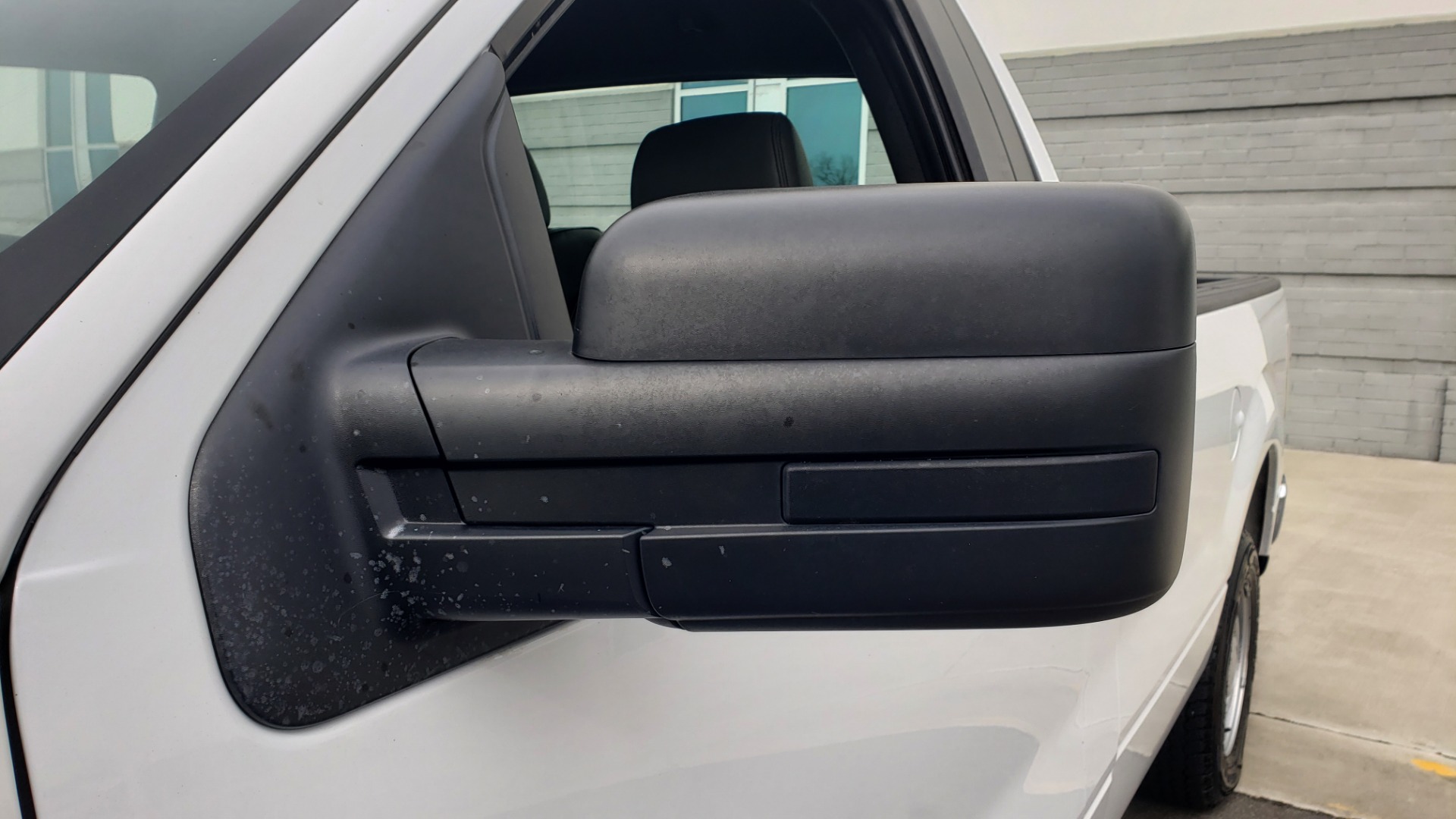 Used 2014 Ford F-150 XL 4X2 REGULAR CAB / 3.7L V6 / 6-SPD AUTO / CRUISE CONTROL for sale Sold at Formula Imports in Charlotte NC 28227 23