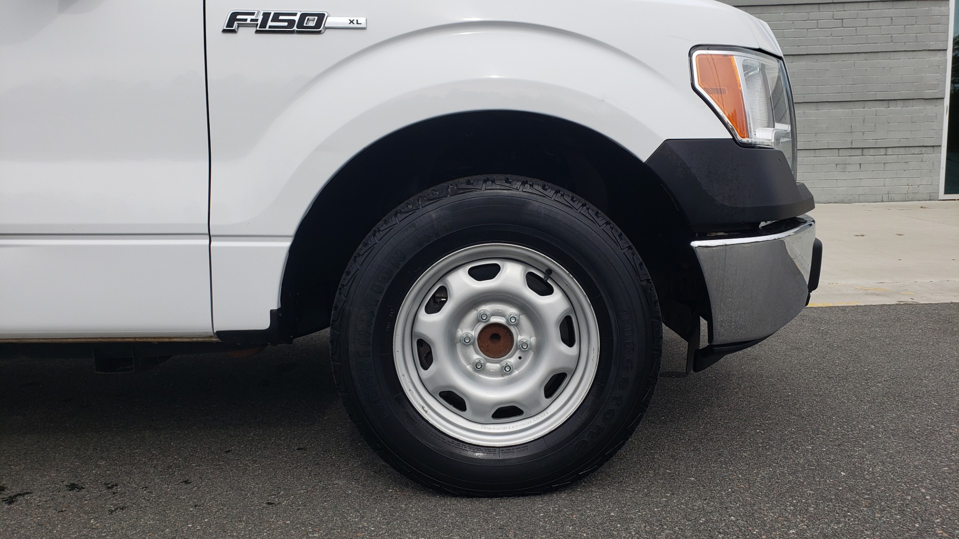 Used 2014 Ford F-150 XL 4X2 REGULAR CAB / 3.7L V6 / 6-SPD AUTO / CRUISE CONTROL for sale Sold at Formula Imports in Charlotte NC 28227 65
