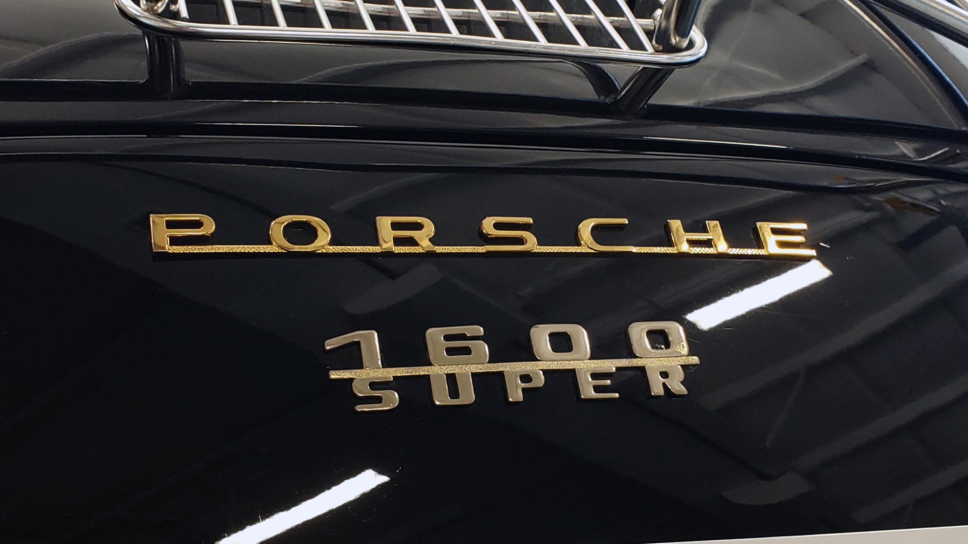 Used 1959 Porsche 356 SPEEDSTER / 4-CYL ENG / 4-SPD MANUAL / CHROME WHEELS for sale Sold at Formula Imports in Charlotte NC 28227 8