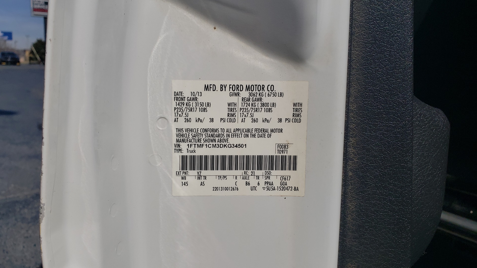 Used 2013 Ford F-150 XL / 2WD / V6 / AUTO / LONG BED / 145IN WB / WORK TRUCK for sale Sold at Formula Imports in Charlotte NC 28227 41