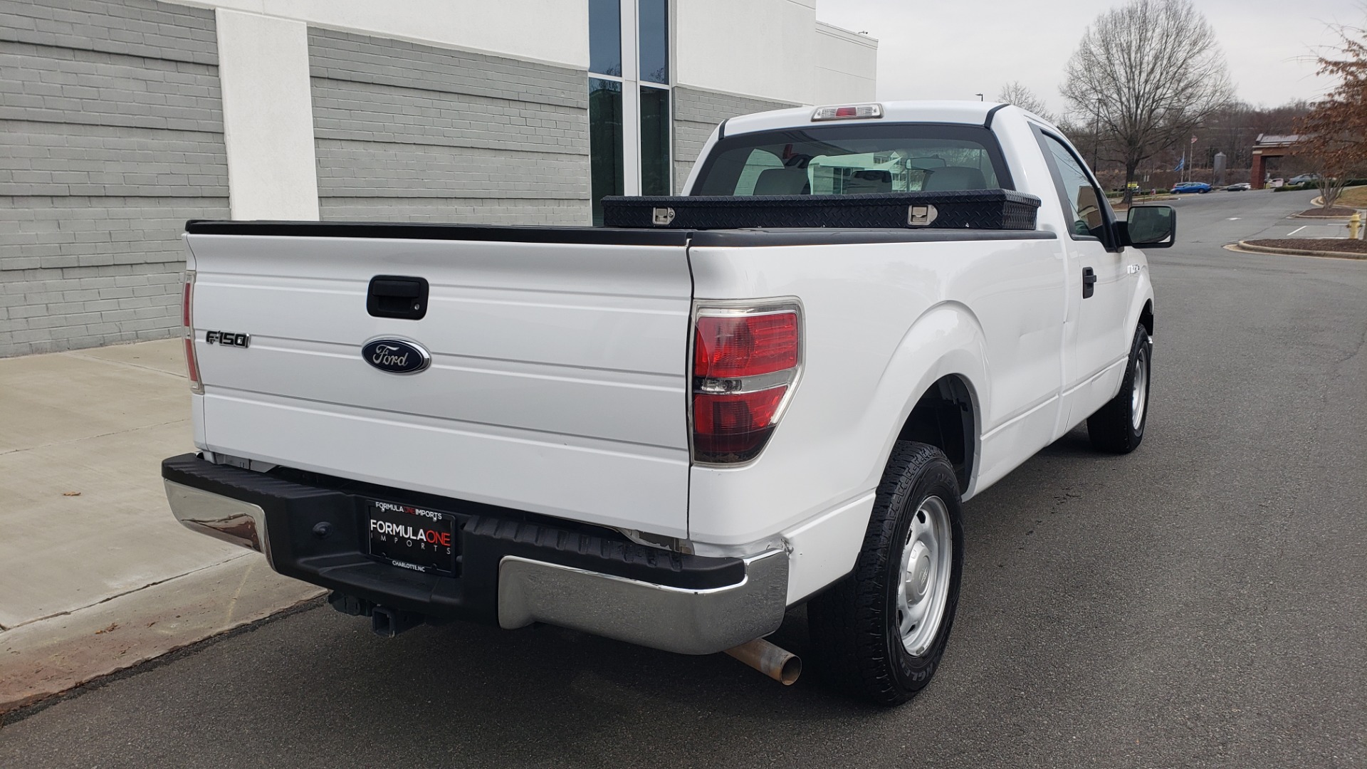 Used 2013 Ford F-150 XL / 2WD / V6 / AUTO / LONG BED / 145IN WB / WORK TRUCK for sale Sold at Formula Imports in Charlotte NC 28227 6