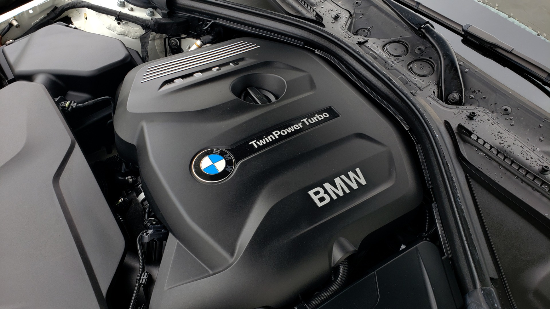 Used 2018 BMW 3 SERIES 330I XDRIVE / CONV PKG / SUNROOF / HTD STS / REARVIEW for sale Sold at Formula Imports in Charlotte NC 28227 14
