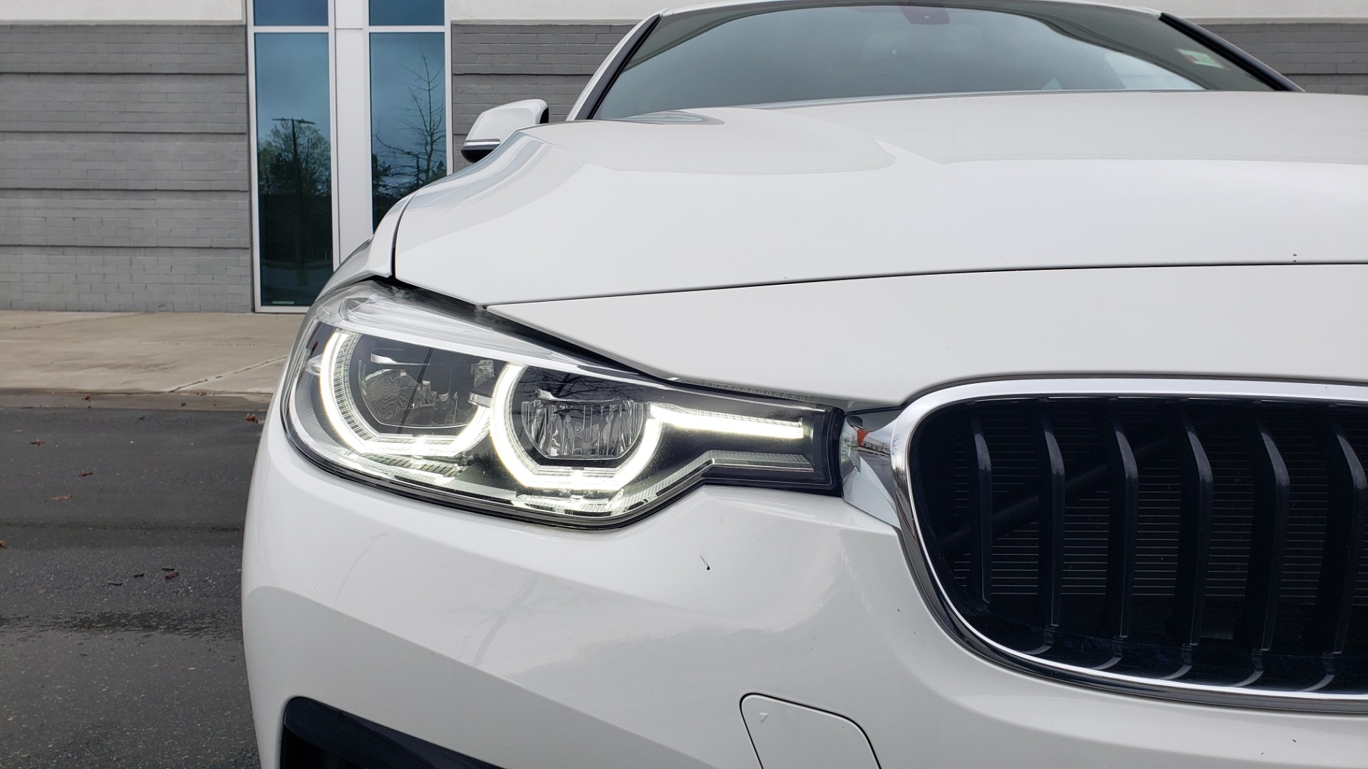 Used 2018 BMW 3 SERIES 330I XDRIVE / CONV PKG / SUNROOF / HTD STS / REARVIEW for sale Sold at Formula Imports in Charlotte NC 28227 23