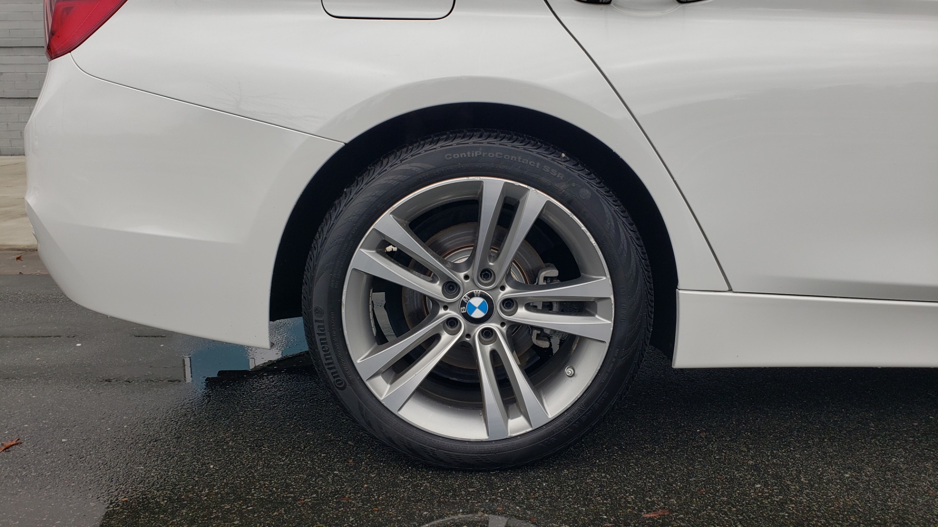 Used 2018 BMW 3 SERIES 330I XDRIVE / CONV PKG / SUNROOF / HTD STS / REARVIEW for sale Sold at Formula Imports in Charlotte NC 28227 82