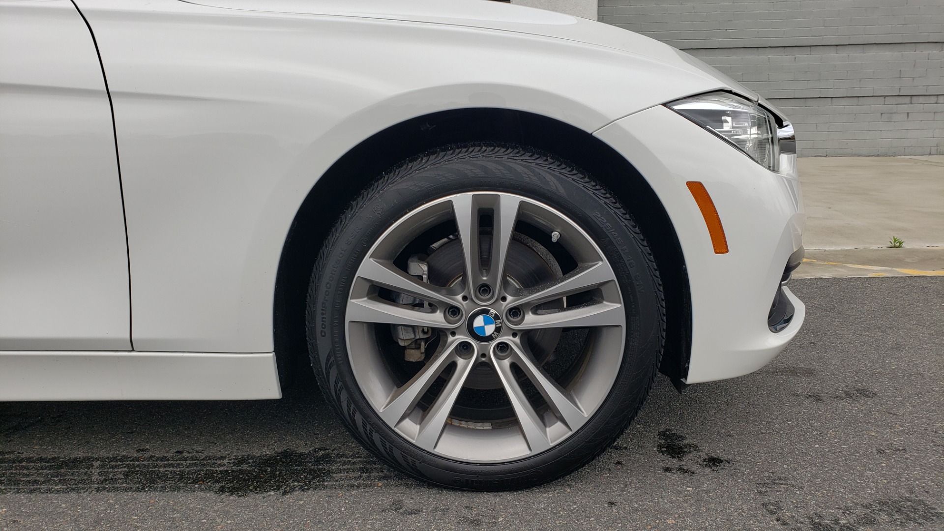 Used 2018 BMW 3 SERIES 330I XDRIVE / CONV PKG / SUNROOF / HTD STS / REARVIEW for sale Sold at Formula Imports in Charlotte NC 28227 83
