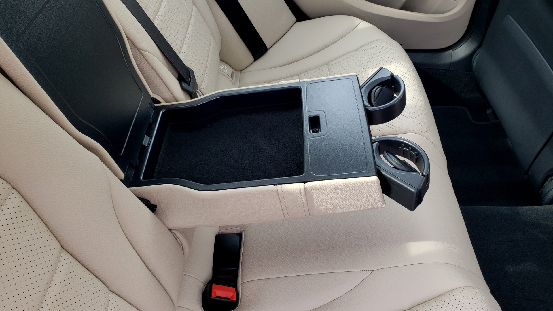 Used 2018 Mercedes-Benz C-CLASS C 300 PREMIUM / PANO-ROOF / HTD STST / APPL CARPLAY / REARVIEW for sale Sold at Formula Imports in Charlotte NC 28227 68