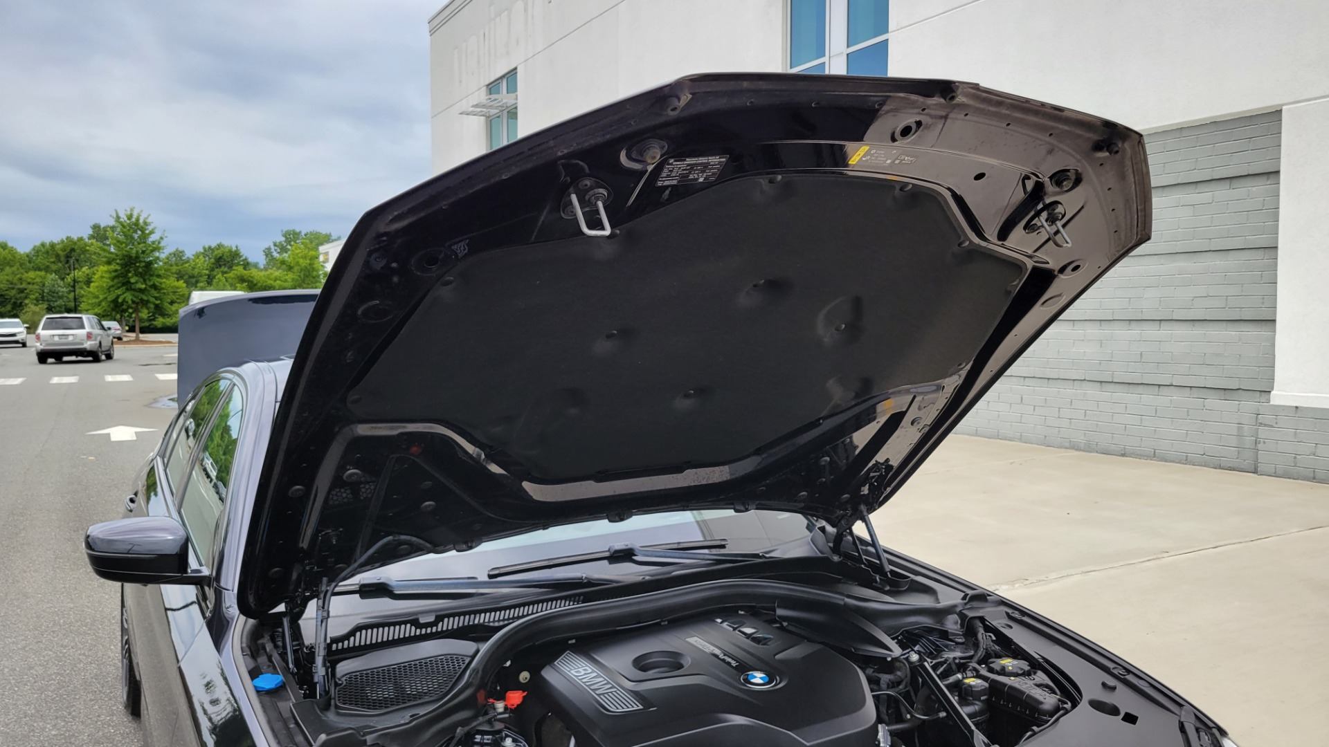 Used 2018 BMW 5 SERIES 530I XDRIVE M-SPORT SEDAN / NAV / HUD / SUNROOF / CAMERA for sale $35,000 at Formula Imports in Charlotte NC 28227 18