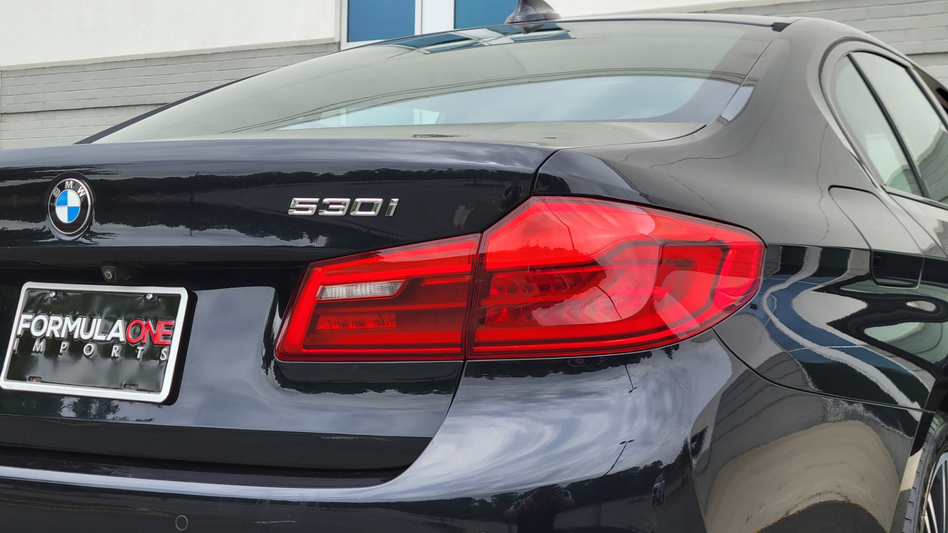 Used 2018 BMW 5 SERIES 530I XDRIVE M-SPORT SEDAN / NAV / HUD / SUNROOF / CAMERA for sale Sold at Formula Imports in Charlotte NC 28227 33
