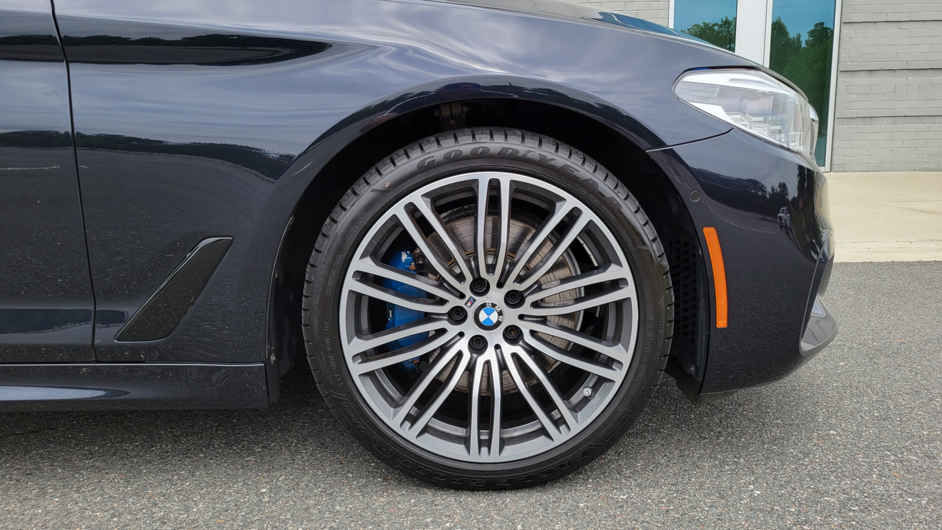 Used 2018 BMW 5 SERIES 530I XDRIVE M-SPORT SEDAN / NAV / HUD / SUNROOF / CAMERA for sale $35,000 at Formula Imports in Charlotte NC 28227 89