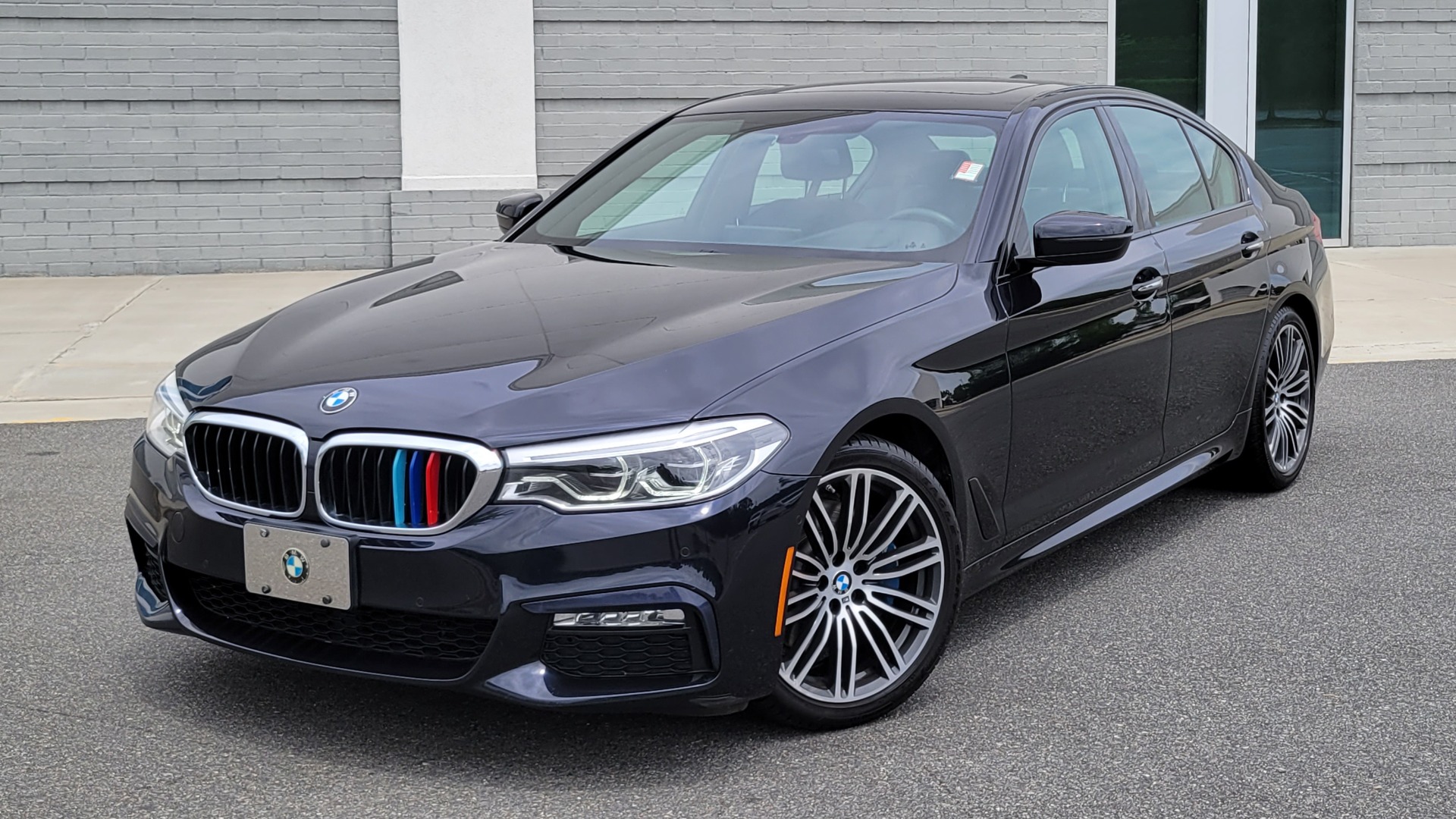Used 2018 BMW 5 SERIES 530I XDRIVE M-SPORT SEDAN / NAV / HUD / SUNROOF / CAMERA for sale Sold at Formula Imports in Charlotte NC 28227 1