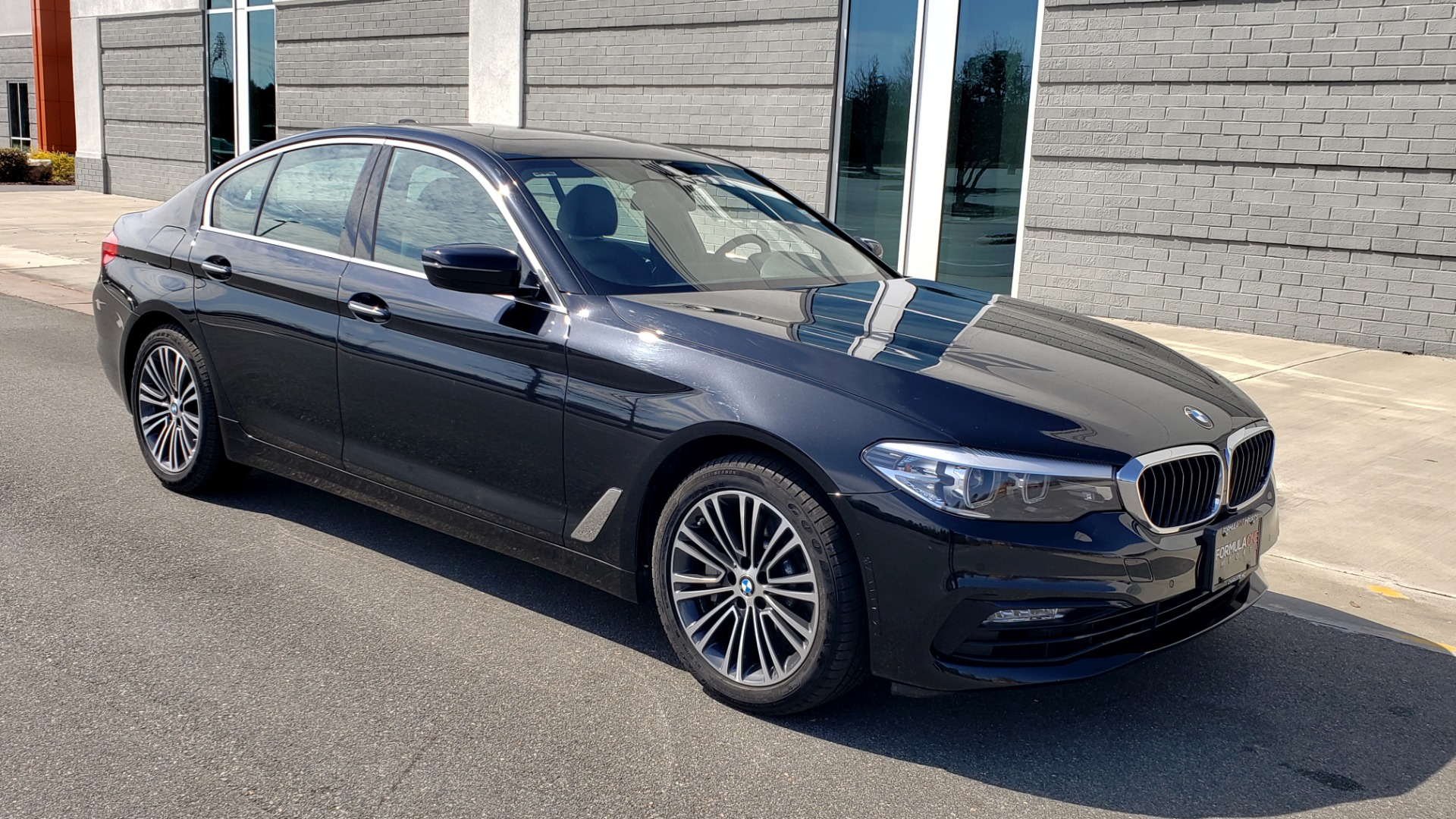 Used 2018 BMW 5 SERIES 530I XDRIVE PREMIUM / NAV / SUNROOF / DRVR ASST / REARVIEW for sale Sold at Formula Imports in Charlotte NC 28227 6