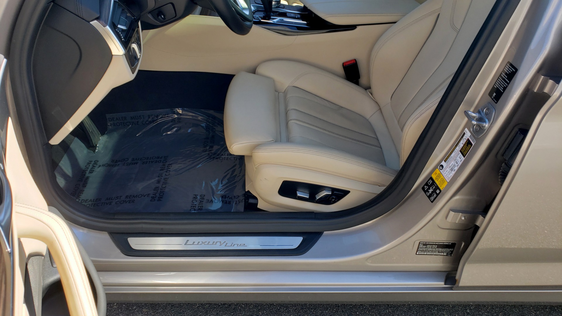 Used 2018 BMW 5 SERIES 540IXDRIVE PREMIUM / DRVR ASST PLUS / LUX PKG / APPLE CARPLAY for sale Sold at Formula Imports in Charlotte NC 28227 29