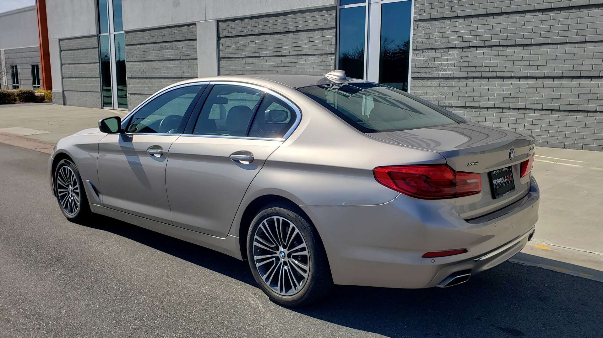 Used 2018 BMW 5 SERIES 540IXDRIVE PREMIUM / DRVR ASST PLUS / LUX PKG / APPLE CARPLAY for sale Sold at Formula Imports in Charlotte NC 28227 3
