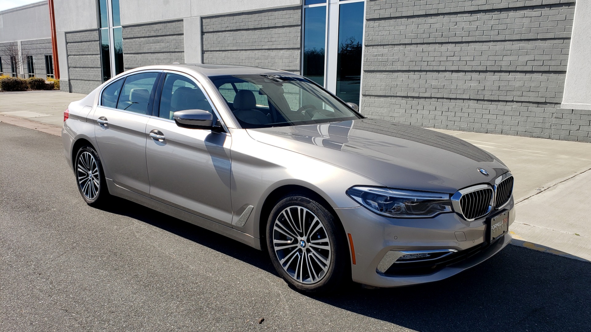 Used 2018 BMW 5 SERIES 540IXDRIVE PREMIUM / DRVR ASST PLUS / LUX PKG / APPLE CARPLAY for sale Sold at Formula Imports in Charlotte NC 28227 5