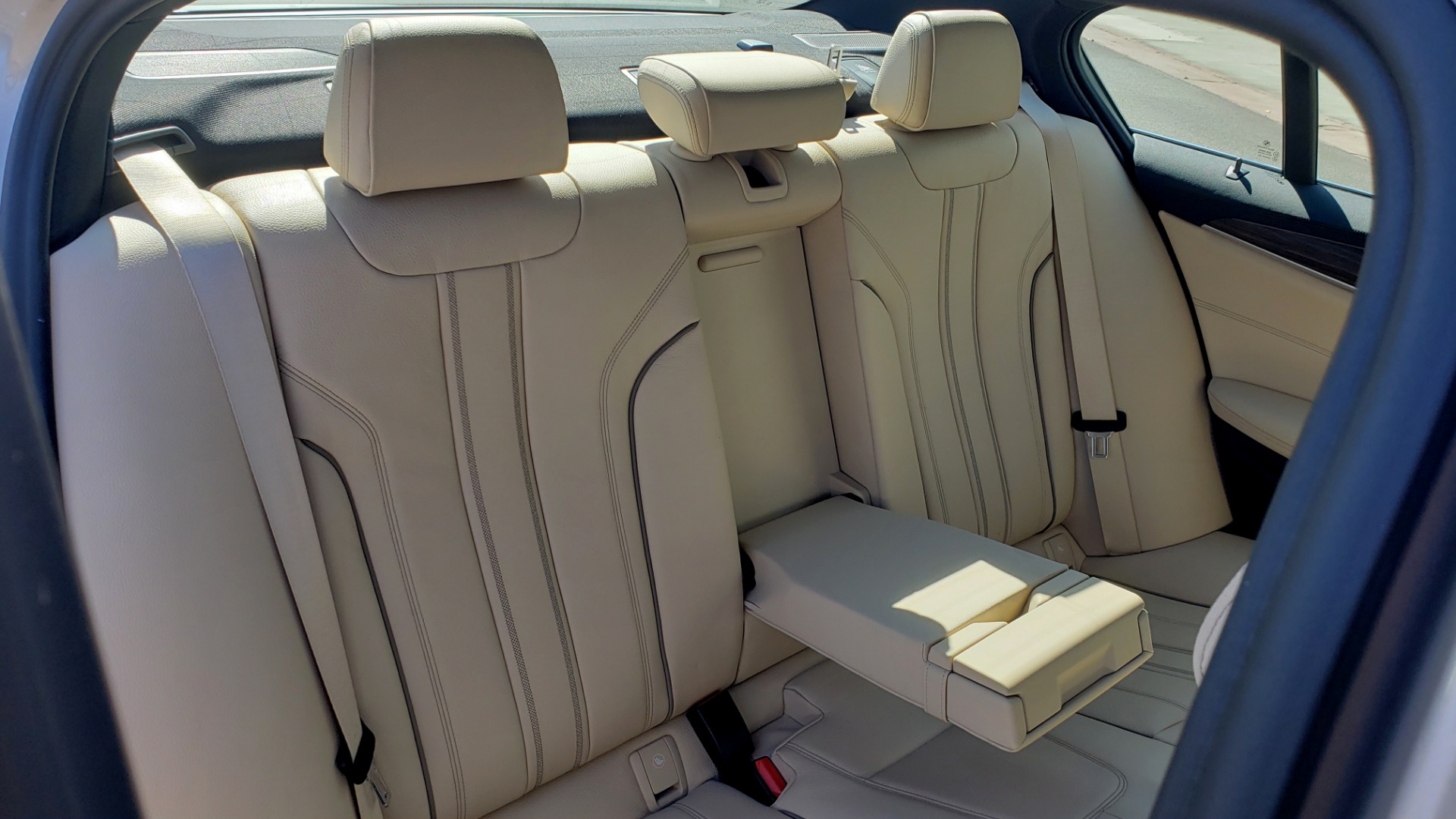 Used 2018 BMW 5 SERIES 540IXDRIVE PREMIUM / DRVR ASST PLUS / LUX PKG / APPLE CARPLAY for sale Sold at Formula Imports in Charlotte NC 28227 64