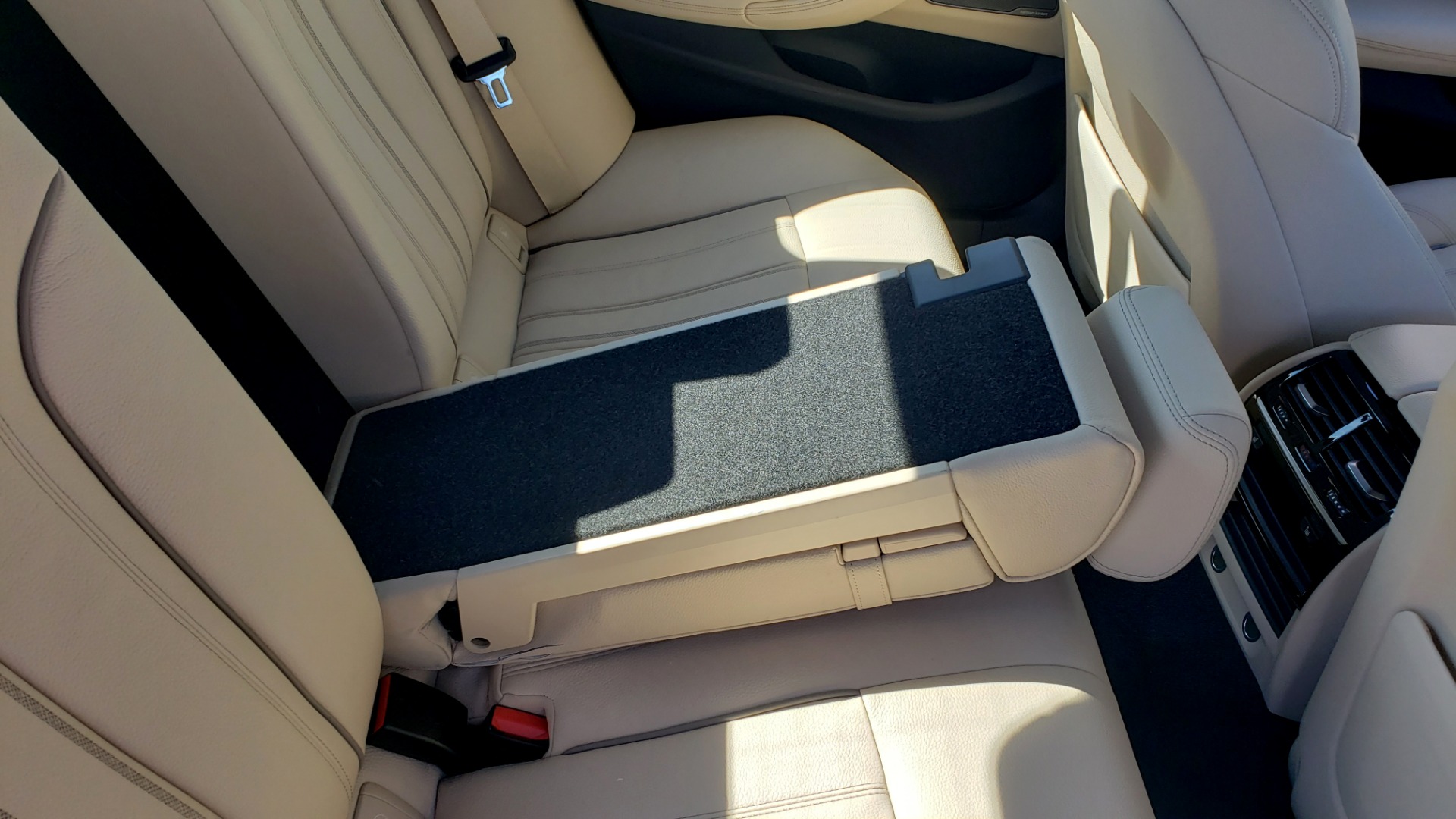 Used 2018 BMW 5 SERIES 540IXDRIVE PREMIUM / DRVR ASST PLUS / LUX PKG / APPLE CARPLAY for sale Sold at Formula Imports in Charlotte NC 28227 66