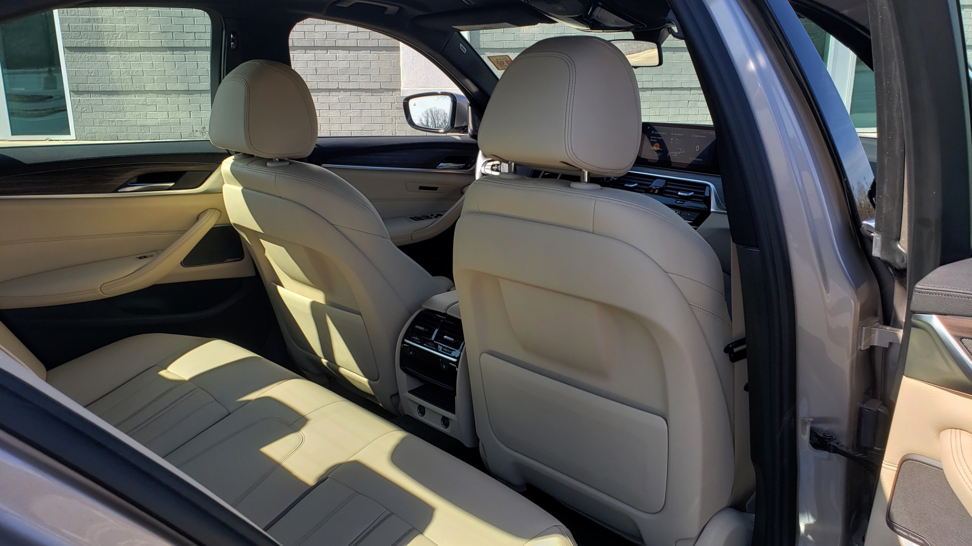 Used 2018 BMW 5 SERIES 540IXDRIVE PREMIUM / DRVR ASST PLUS / LUX PKG / APPLE CARPLAY for sale Sold at Formula Imports in Charlotte NC 28227 67