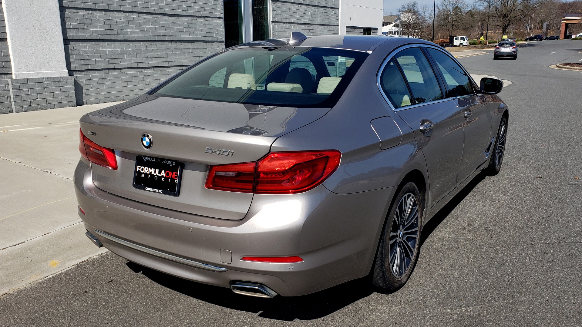 Used 2018 BMW 5 SERIES 540IXDRIVE PREMIUM / DRVR ASST PLUS / LUX PKG / APPLE CARPLAY for sale Sold at Formula Imports in Charlotte NC 28227 7