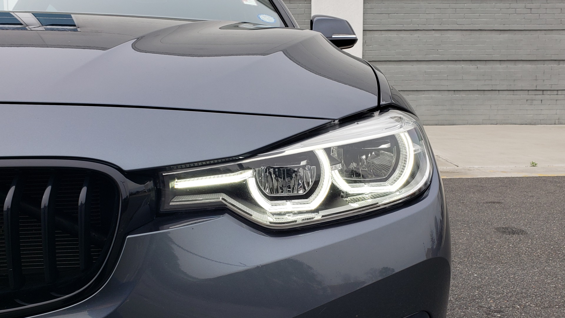 Used 2018 BMW 3 SERIES 330I XDRIVE PREMIUM / CONV PKG NAV / BLIND SPOT / HTD STS / REARVIEW for sale Sold at Formula Imports in Charlotte NC 28227 23