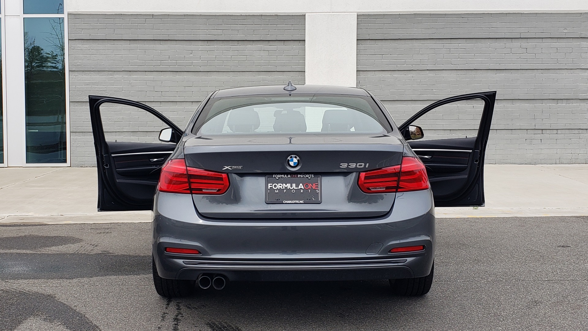 Used 2018 BMW 3 SERIES 330I XDRIVE PREMIUM / CONV PKG NAV / BLIND SPOT / HTD STS / REARVIEW for sale Sold at Formula Imports in Charlotte NC 28227 27