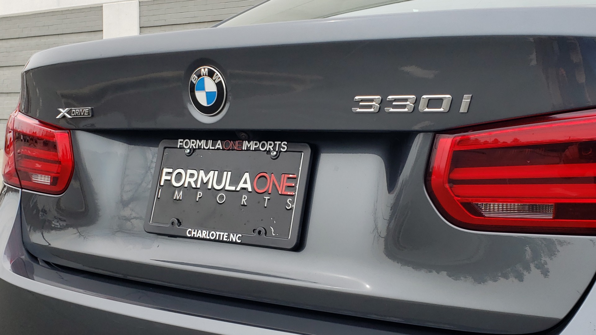 Used 2018 BMW 3 SERIES 330I XDRIVE PREMIUM / CONV PKG NAV / BLIND SPOT / HTD STS / REARVIEW for sale Sold at Formula Imports in Charlotte NC 28227 30