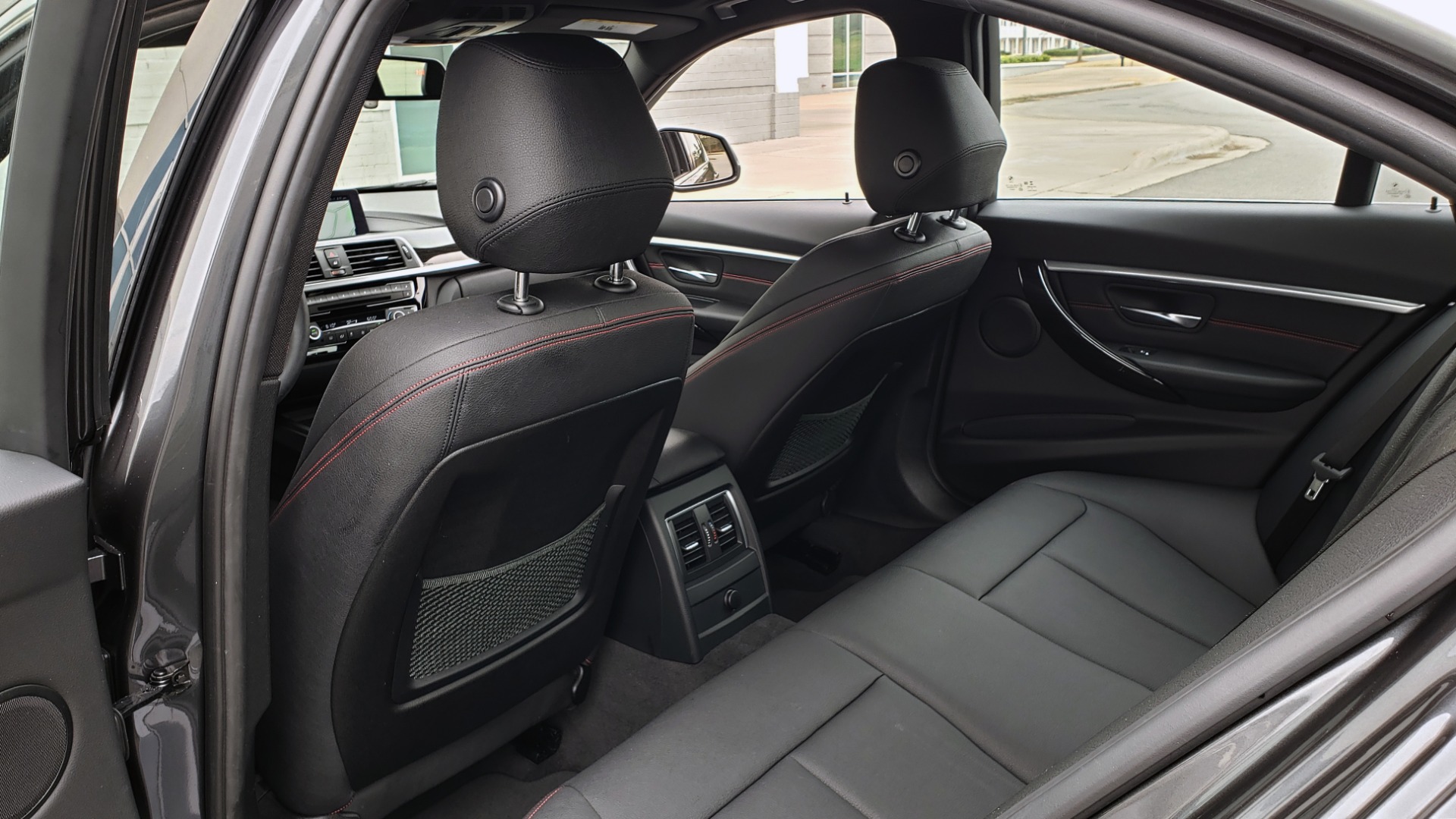 Used 2018 BMW 3 SERIES 330I XDRIVE PREMIUM / CONV PKG NAV / BLIND SPOT / HTD STS / REARVIEW for sale Sold at Formula Imports in Charlotte NC 28227 64