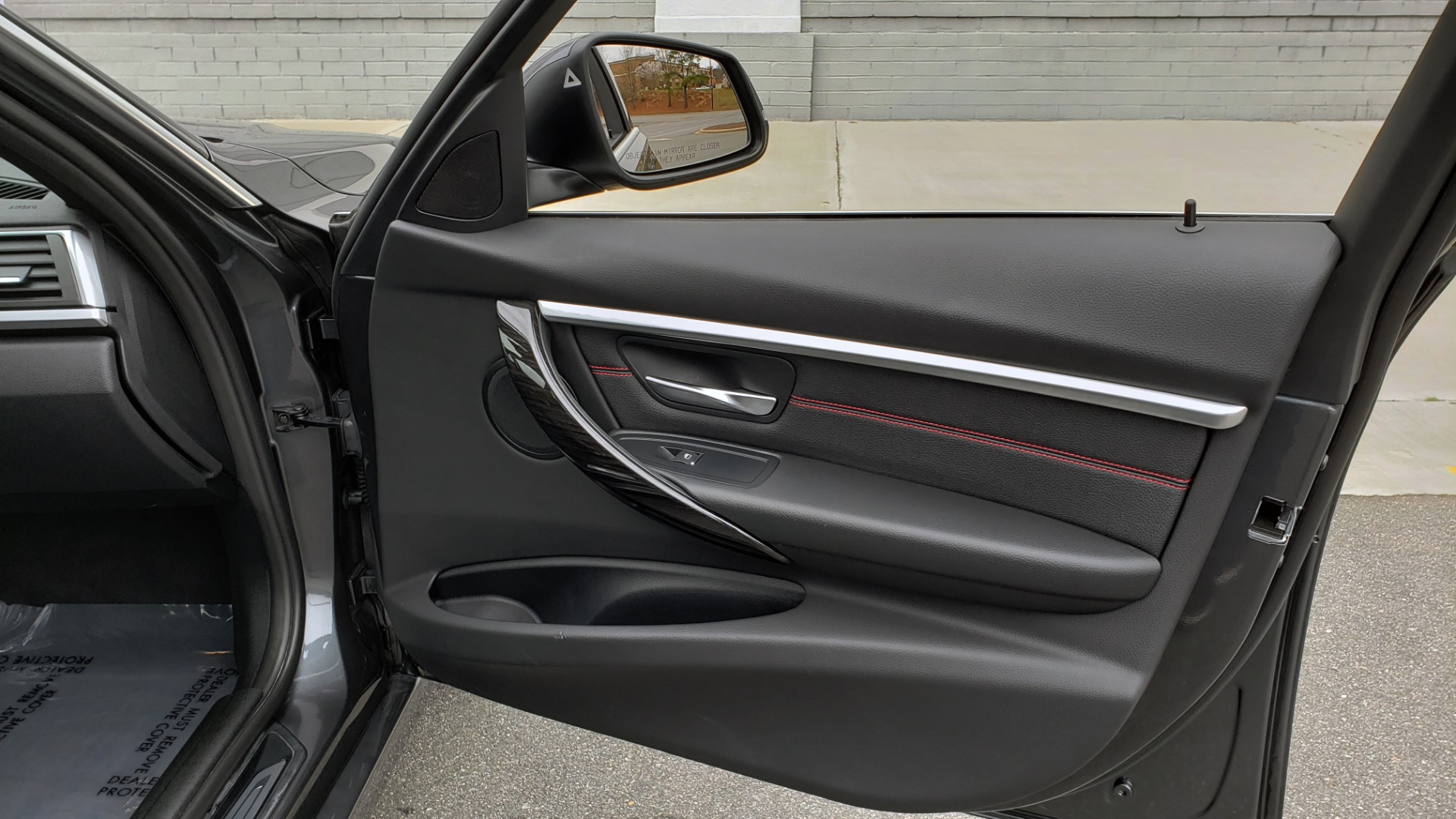 Used 2018 BMW 3 SERIES 330I XDRIVE PREMIUM / CONV PKG NAV / BLIND SPOT / HTD STS / REARVIEW for sale Sold at Formula Imports in Charlotte NC 28227 66