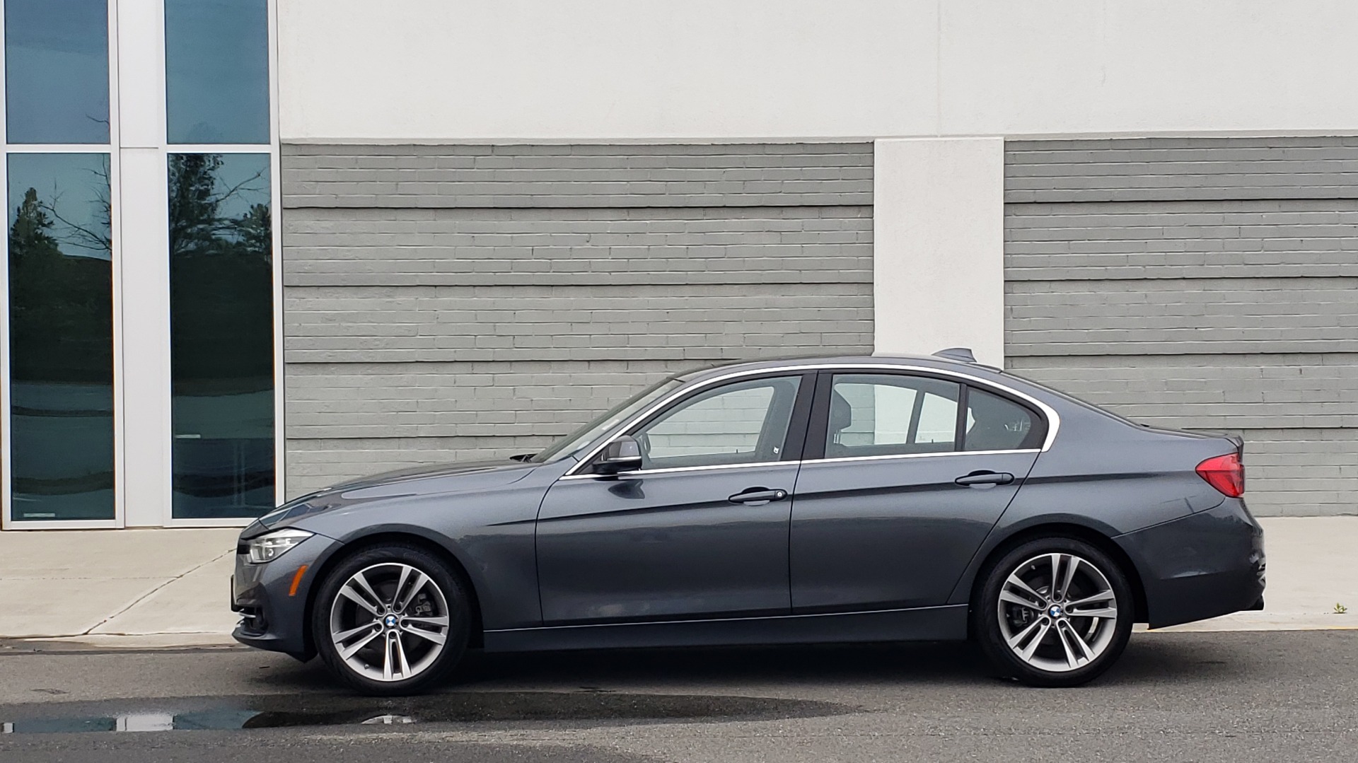 Used 2018 BMW 3 SERIES 330I XDRIVE PREMIUM / CONV PKG NAV / BLIND SPOT / HTD STS / REARVIEW for sale Sold at Formula Imports in Charlotte NC 28227 8