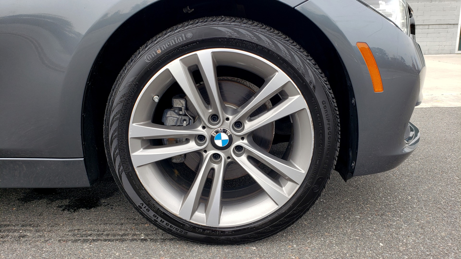 Used 2018 BMW 3 SERIES 330I XDRIVE PREMIUM / CONV PKG NAV / BLIND SPOT / HTD STS / REARVIEW for sale Sold at Formula Imports in Charlotte NC 28227 83