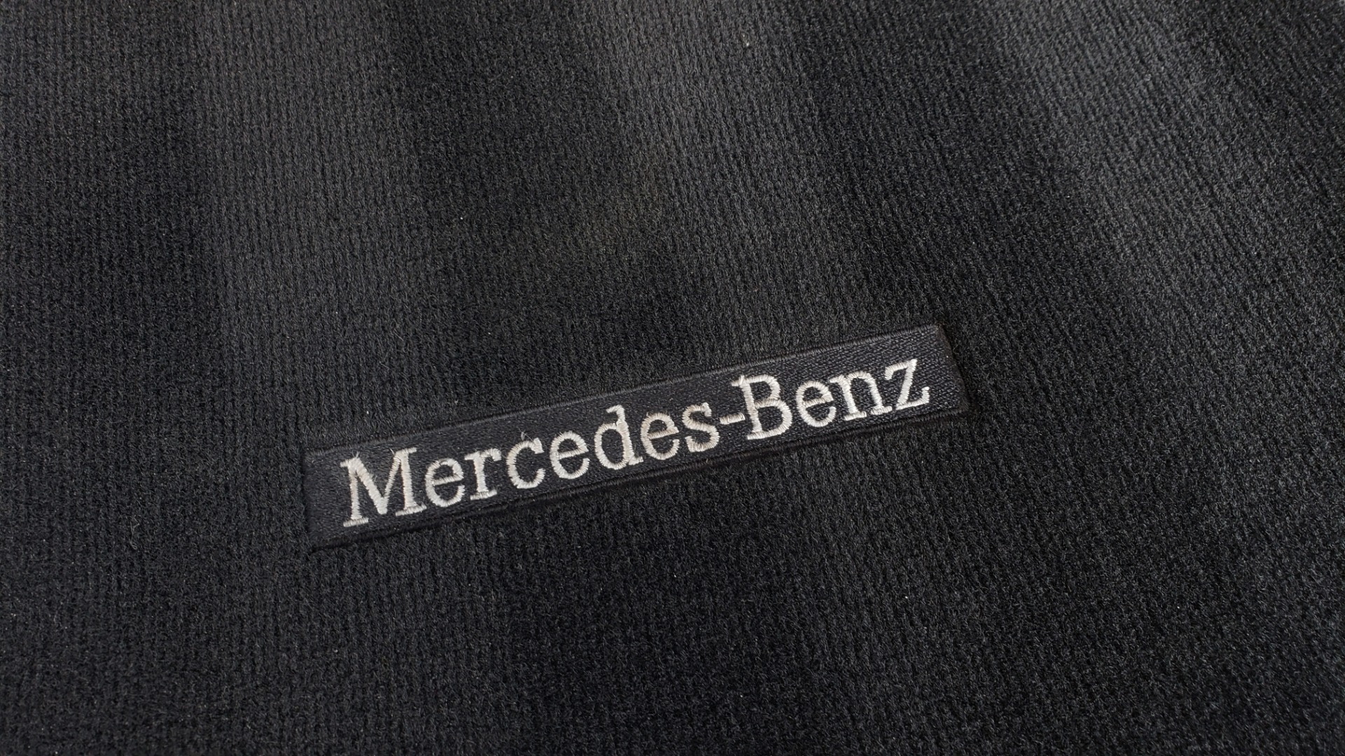 Used 2018 Mercedes-Benz GLC 300 PREMIUM / PANO-ROOF / HTD STS / REARVIEW for sale Sold at Formula Imports in Charlotte NC 28227 14