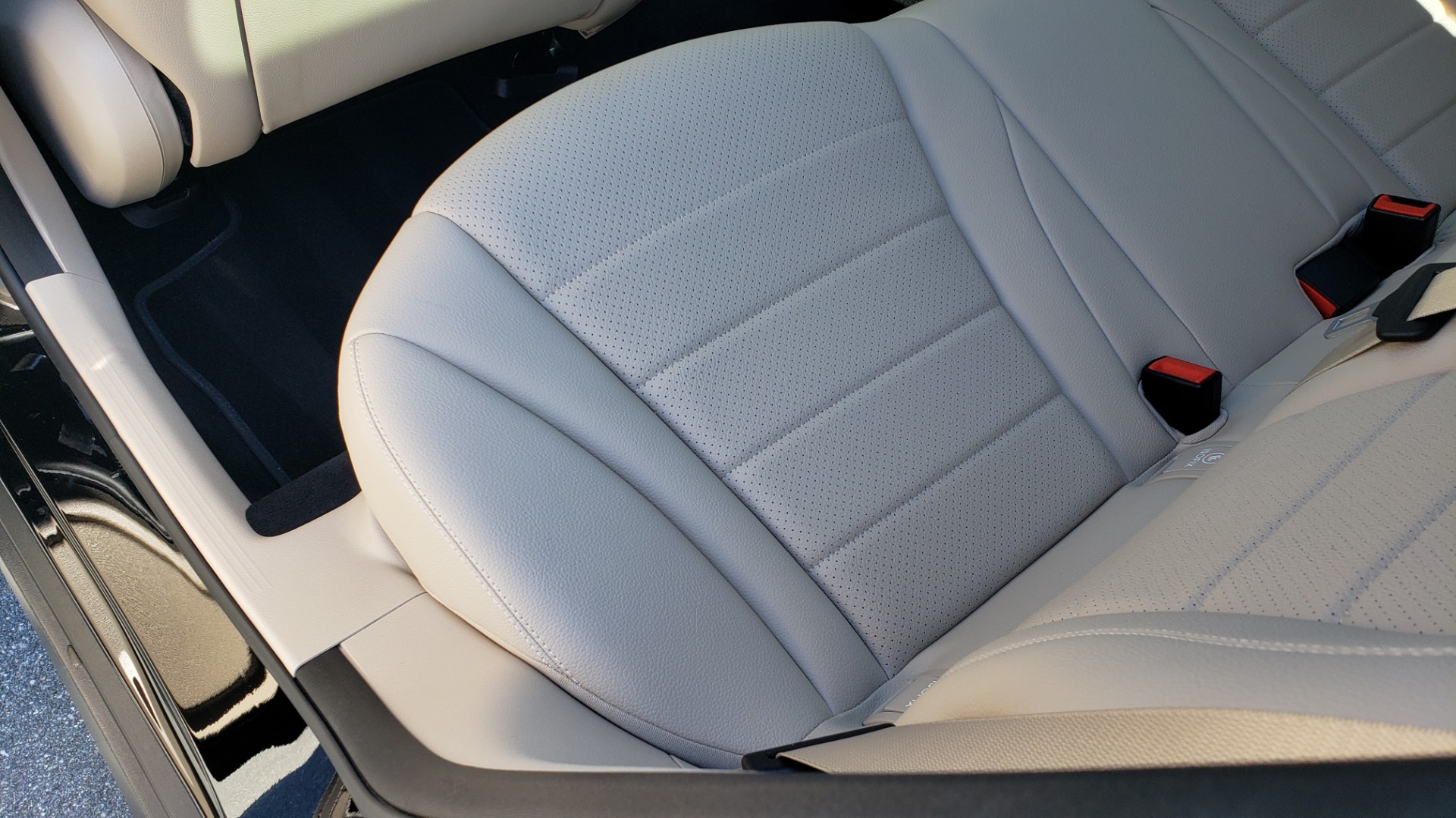 Used 2018 Mercedes-Benz GLC 300 PREMIUM / PANO-ROOF / HTD STS / REARVIEW for sale Sold at Formula Imports in Charlotte NC 28227 53