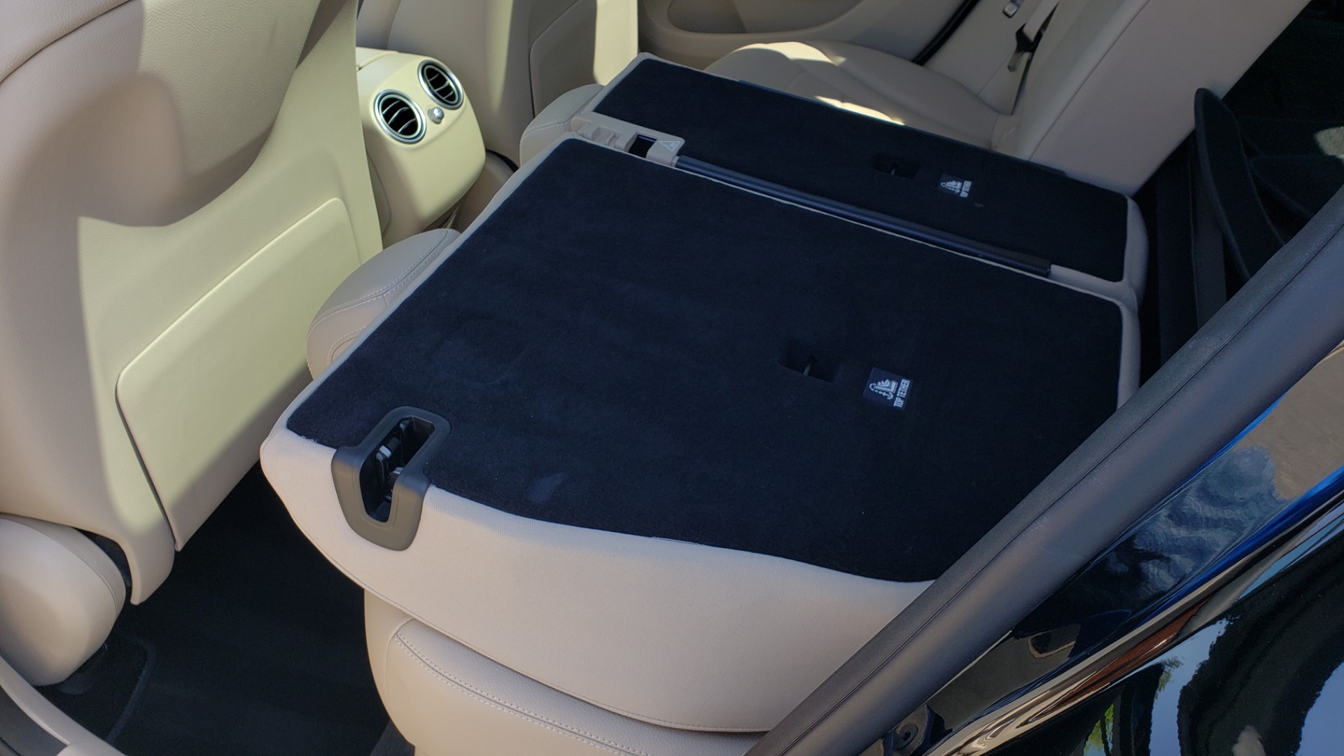 Used 2018 Mercedes-Benz GLC 300 PREMIUM / PANO-ROOF / HTD STS / REARVIEW for sale Sold at Formula Imports in Charlotte NC 28227 56