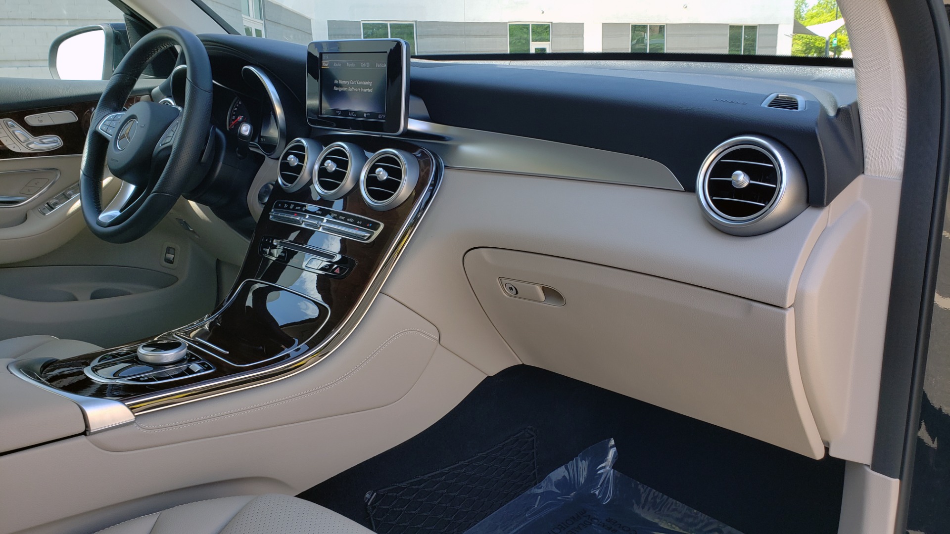 Used 2018 Mercedes-Benz GLC 300 PREMIUM / PANO-ROOF / HTD STS / REARVIEW for sale Sold at Formula Imports in Charlotte NC 28227 61