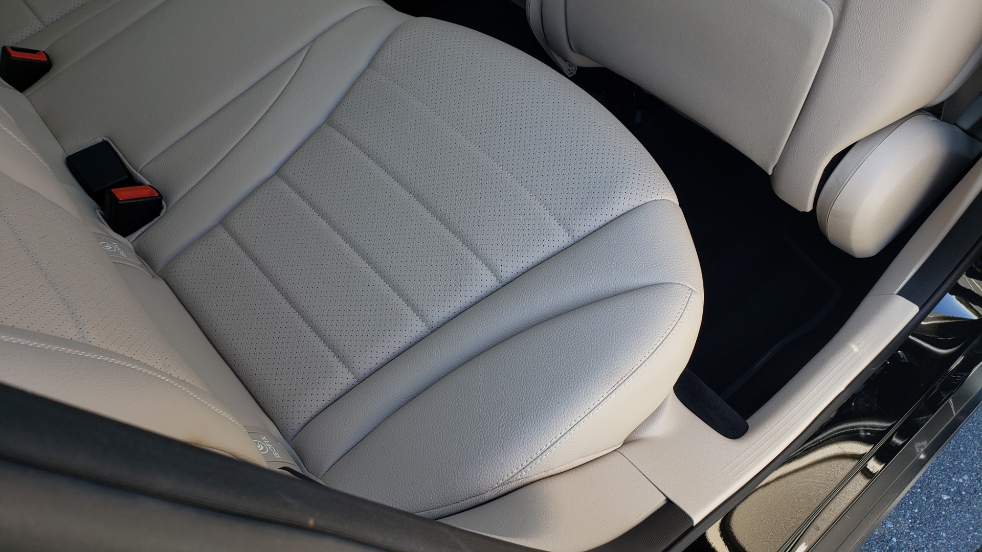 Used 2018 Mercedes-Benz GLC 300 PREMIUM / PANO-ROOF / HTD STS / REARVIEW for sale Sold at Formula Imports in Charlotte NC 28227 63