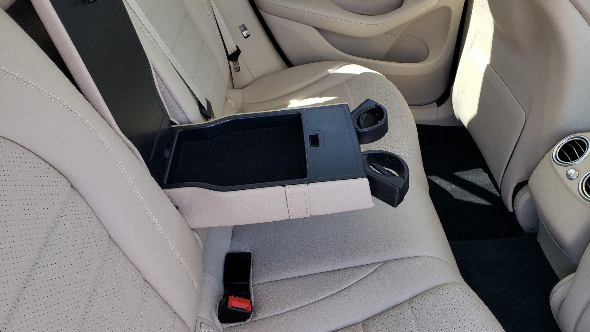 Used 2018 Mercedes-Benz GLC 300 PREMIUM / PANO-ROOF / HTD STS / REARVIEW for sale Sold at Formula Imports in Charlotte NC 28227 65
