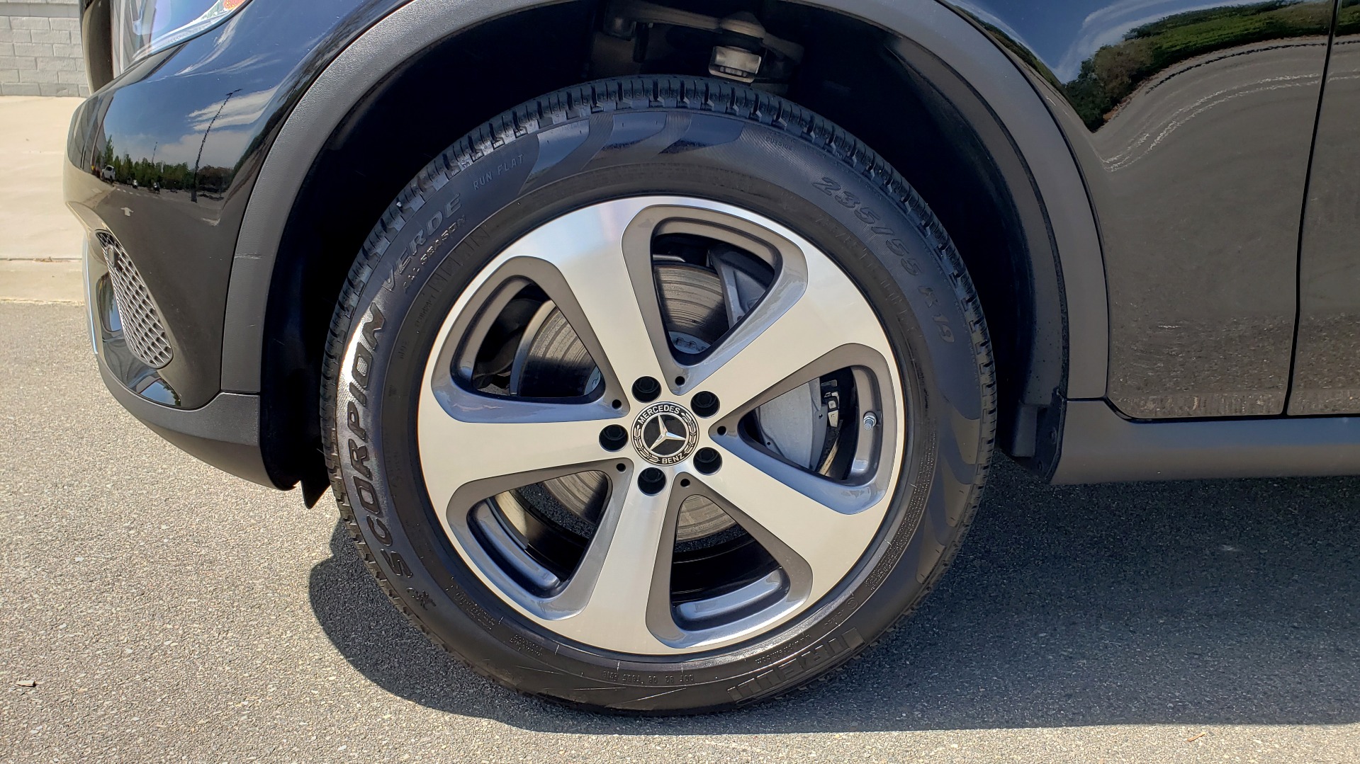 Used 2018 Mercedes-Benz GLC 300 PREMIUM / PANO-ROOF / HTD STS / REARVIEW for sale Sold at Formula Imports in Charlotte NC 28227 71