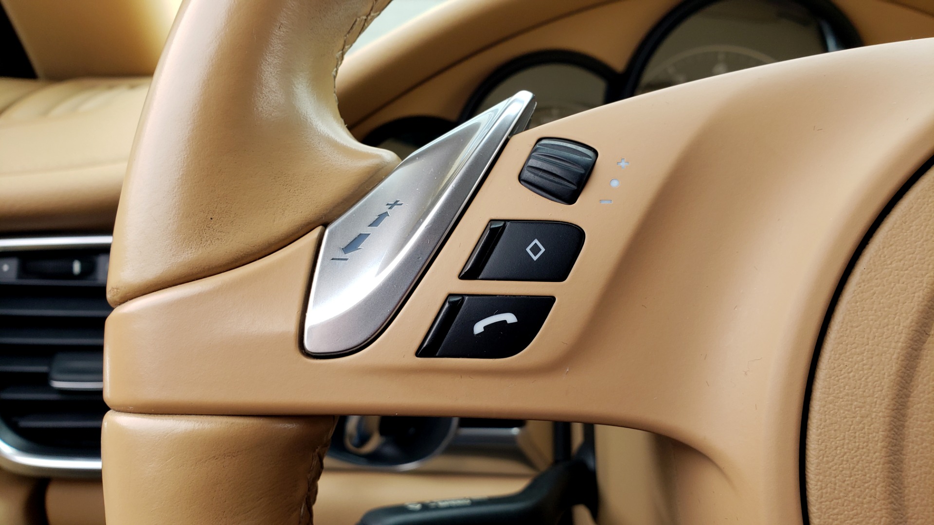 Used 2016 Porsche PANAMERA EDITION / 3.6L V6 / PDK TANS / PREMIUM PKG / LDW / PARK ASSIST for sale Sold at Formula Imports in Charlotte NC 28227 43