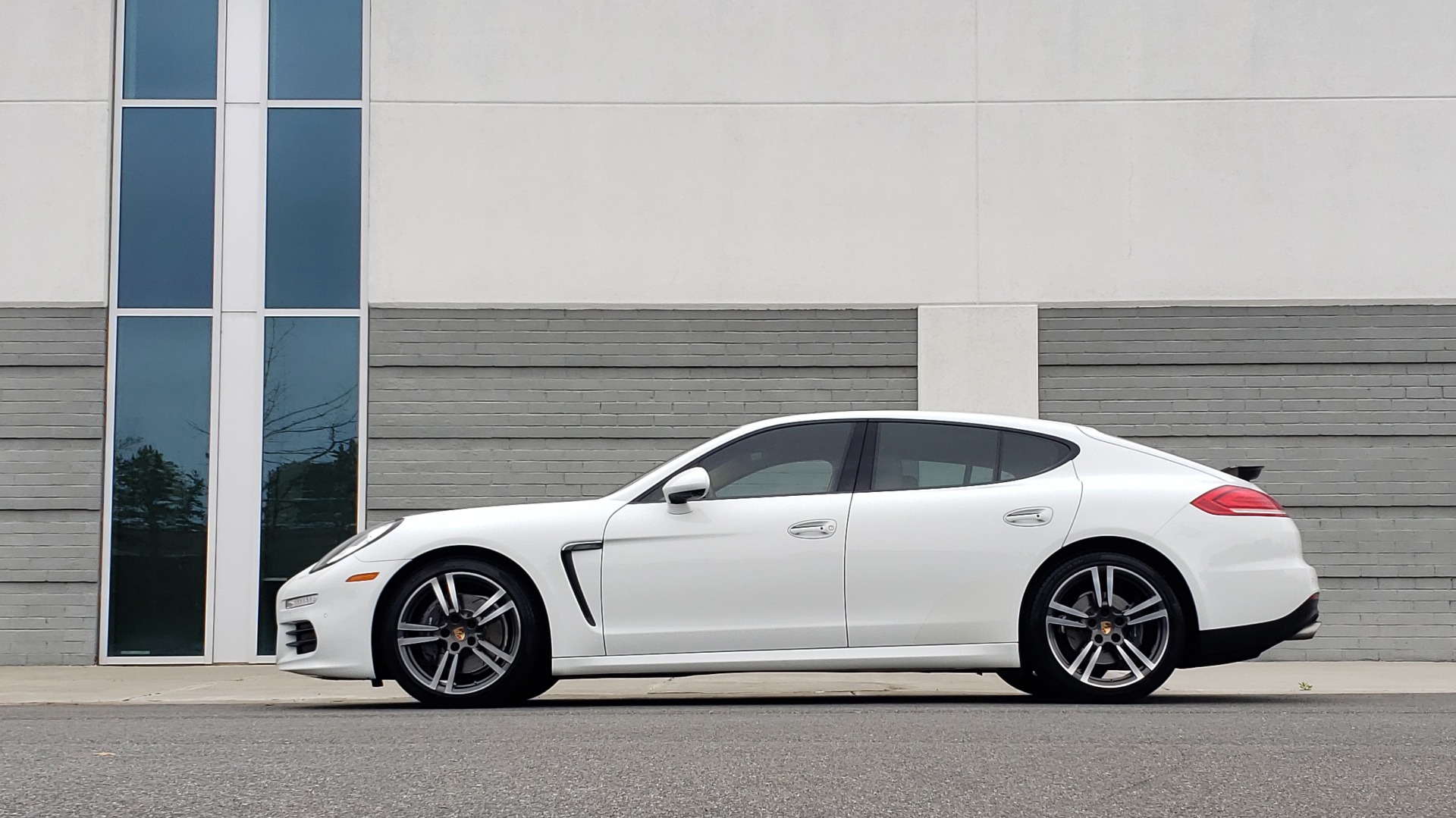 Used 2016 Porsche PANAMERA EDITION / 3.6L V6 / PDK TANS / PREMIUM PKG / LDW / PARK ASSIST for sale Sold at Formula Imports in Charlotte NC 28227 8