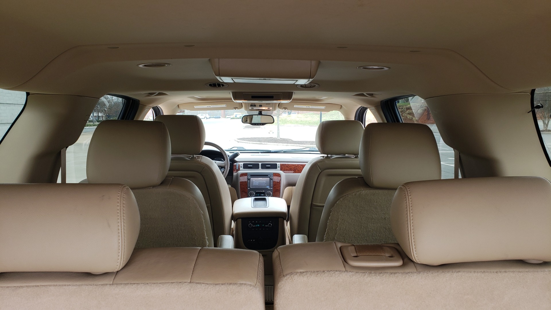 Used 2014 Chevrolet SUBURBAN LTZ / 4WD / ENTERTAINMENT / NAV / SUNROOF / TRAILER PKG for sale Sold at Formula Imports in Charlotte NC 28227 18