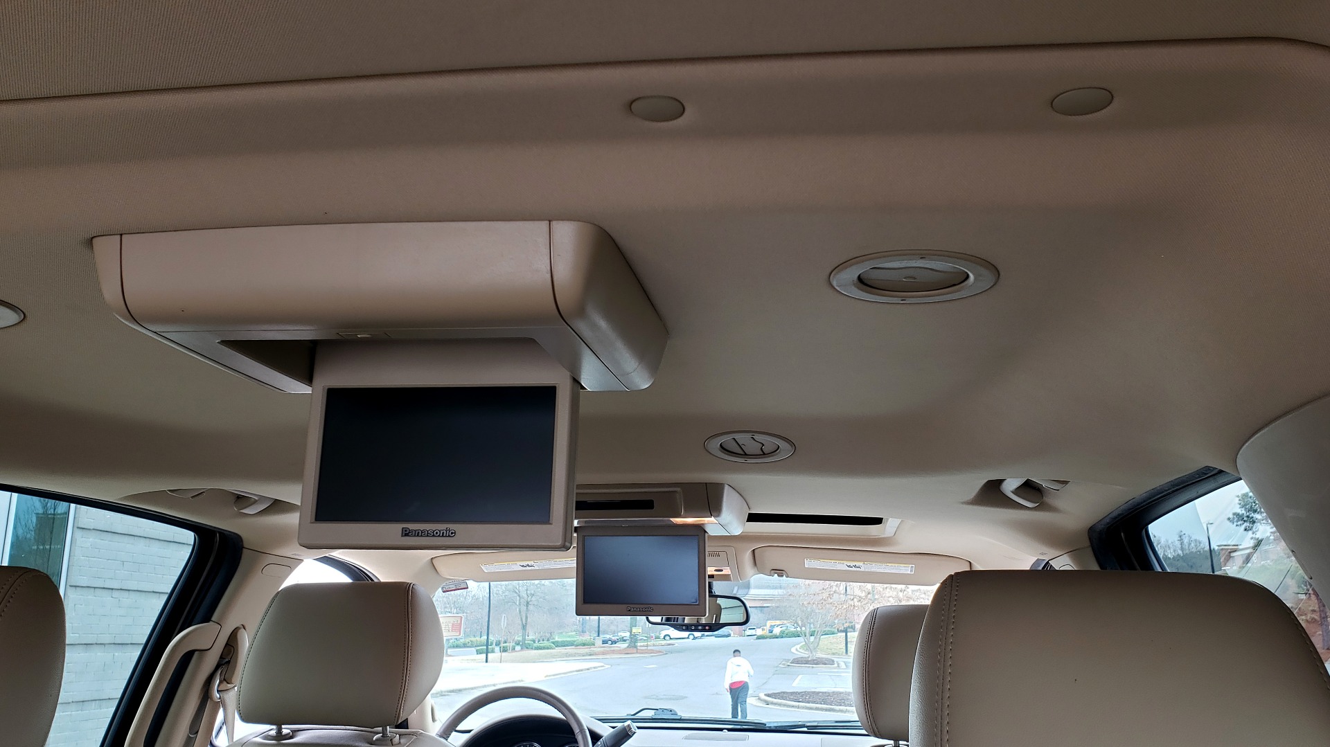 Used 2014 Chevrolet SUBURBAN LTZ / 4WD / ENTERTAINMENT / NAV / SUNROOF / TRAILER PKG for sale Sold at Formula Imports in Charlotte NC 28227 19